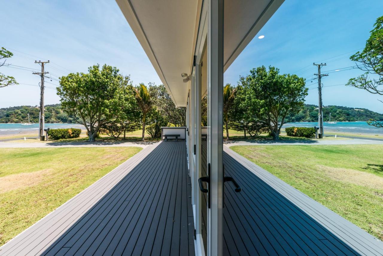 Number Six - Oneroa Holiday Home Экстерьер фото